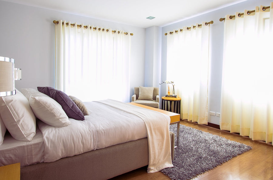 How to hang curtains