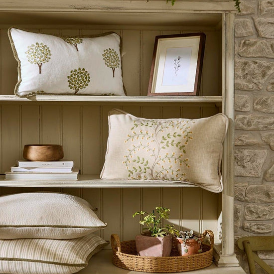Briarwood Mint Bed Runners